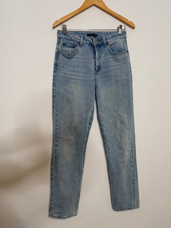 Sincerly Jules Pants - Sincerely Jules Women's Light Wash subtle Stripped Straight Jeans Size 5/27